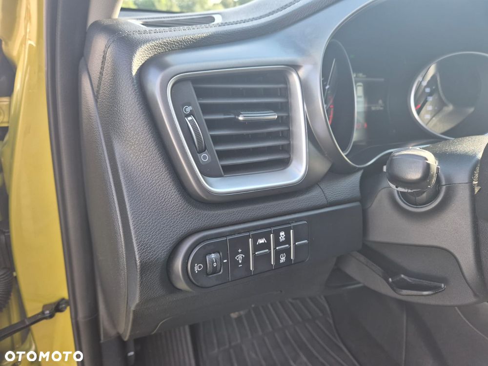 Kia Ceed 1.5 T-GDI M - 20