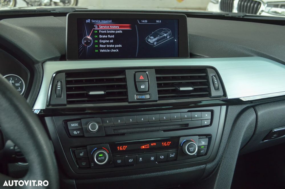 BMW Seria 3 320d DPF Aut. Edition Exclusive - 26