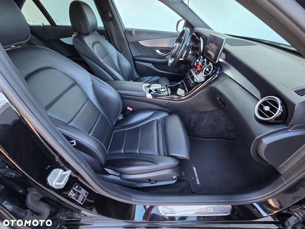 Mercedes-Benz Klasa C 300 BlueTEC Hybrid 7G-TRONIC Edition 1 - 12