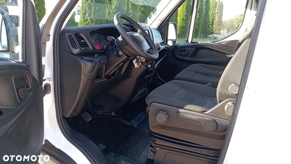 Iveco DAILY BRYGADÓWKA DOKA 7-OSOBOWA HAK-3500kg - 7