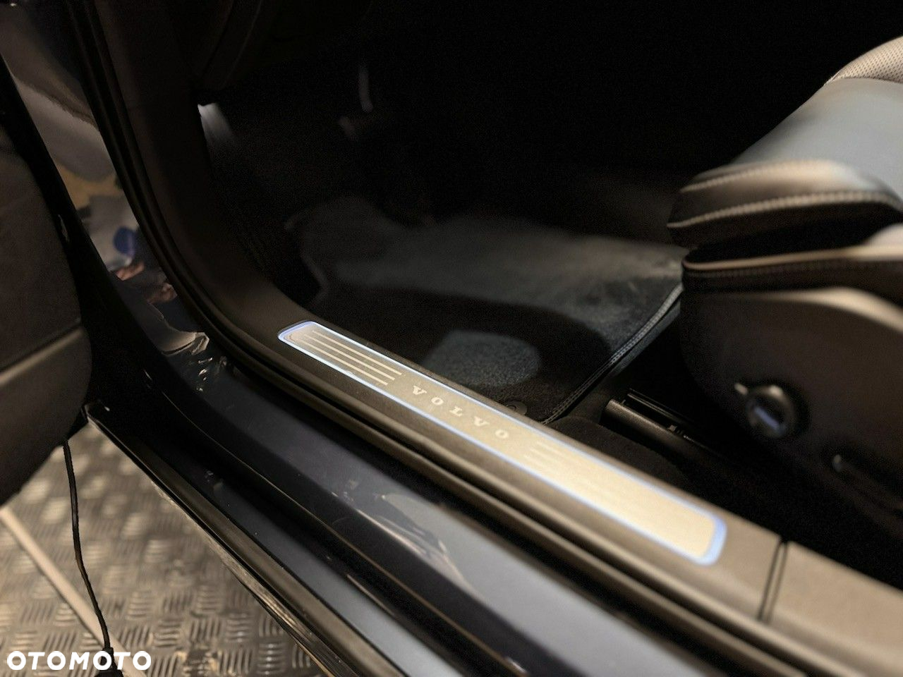 Volvo S90 - 17