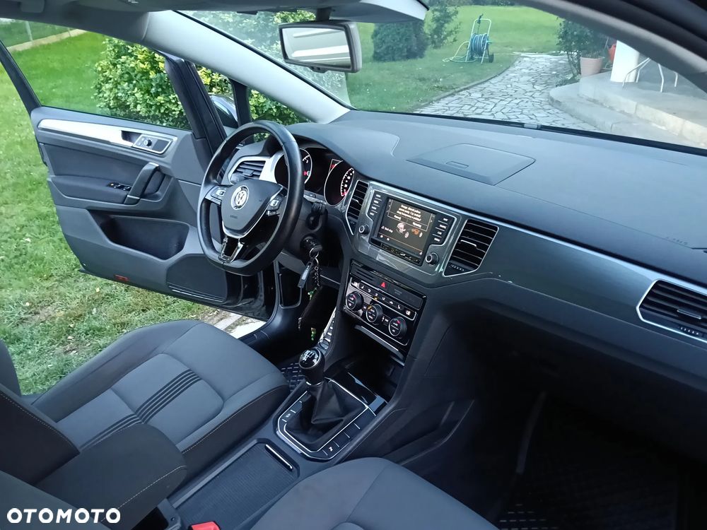 Volkswagen Golf Sportsvan - 26