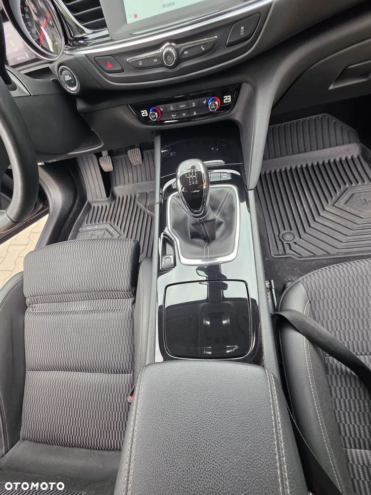 Opel Insignia 2.0 CDTI Innovation S&S - 22