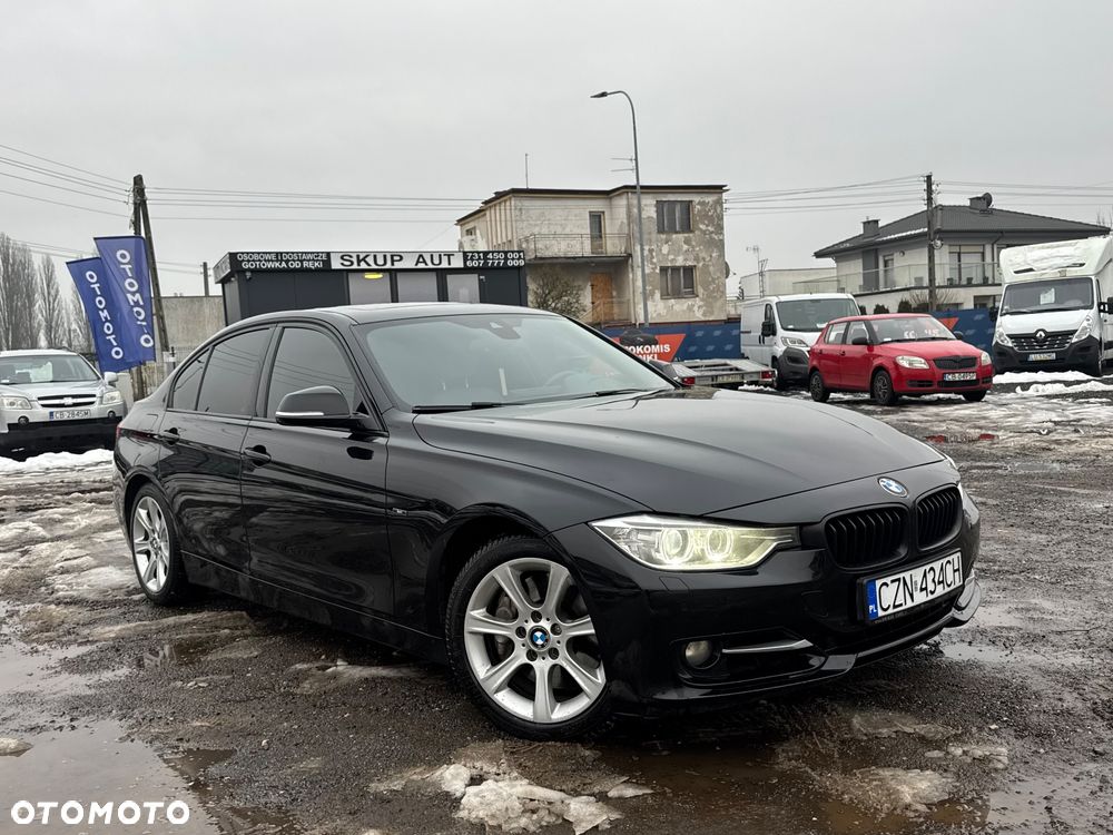 BMW Seria 3 335i xDrive Sport-Aut Sport Line - 11
