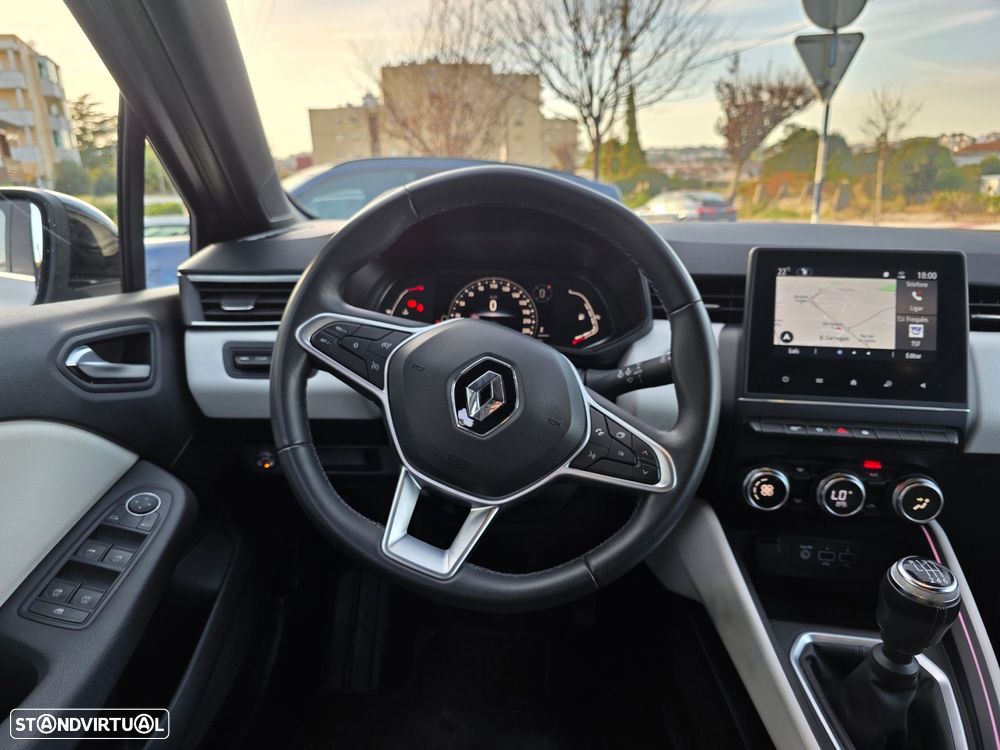 Renault Clio - 8