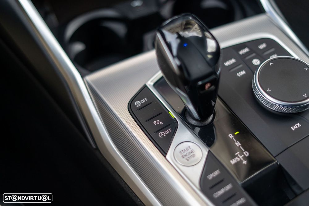 BMW 320 d Line Sport Shadow Auto - 39