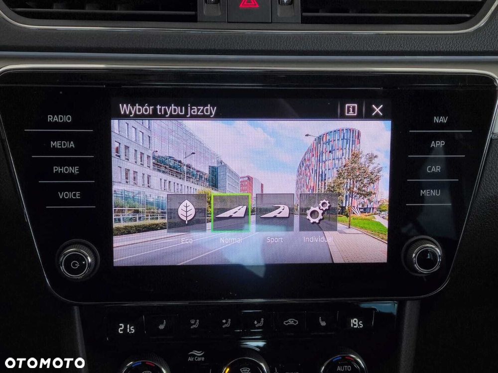 Skoda Superb 2.0 TSI 4x4 Style DSG - 32