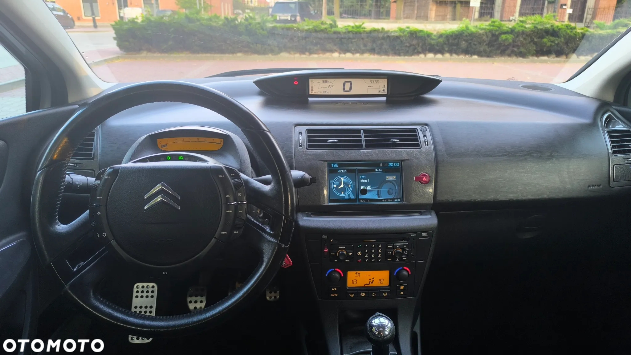 Citroën C4 2.0 16V Exclusive - 22