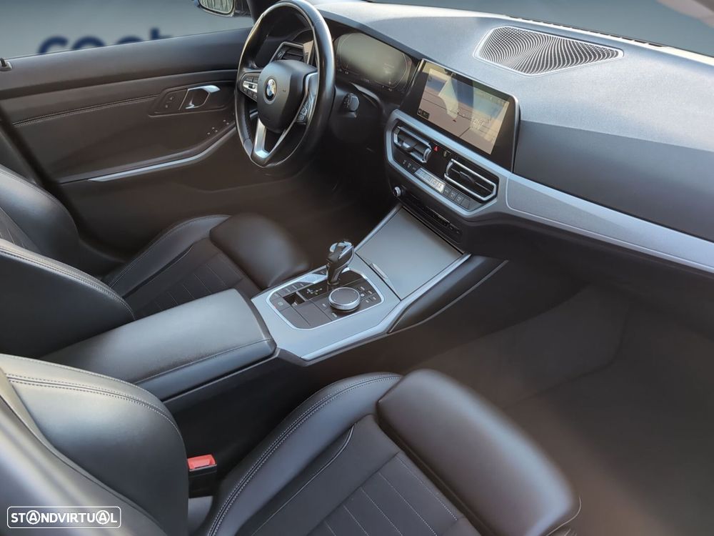 BMW 320 d Line Sport Auto - 17