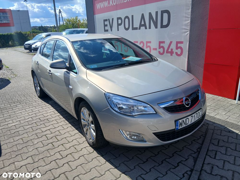 Opel Astra 1.7 CDTI Cosmo - 21