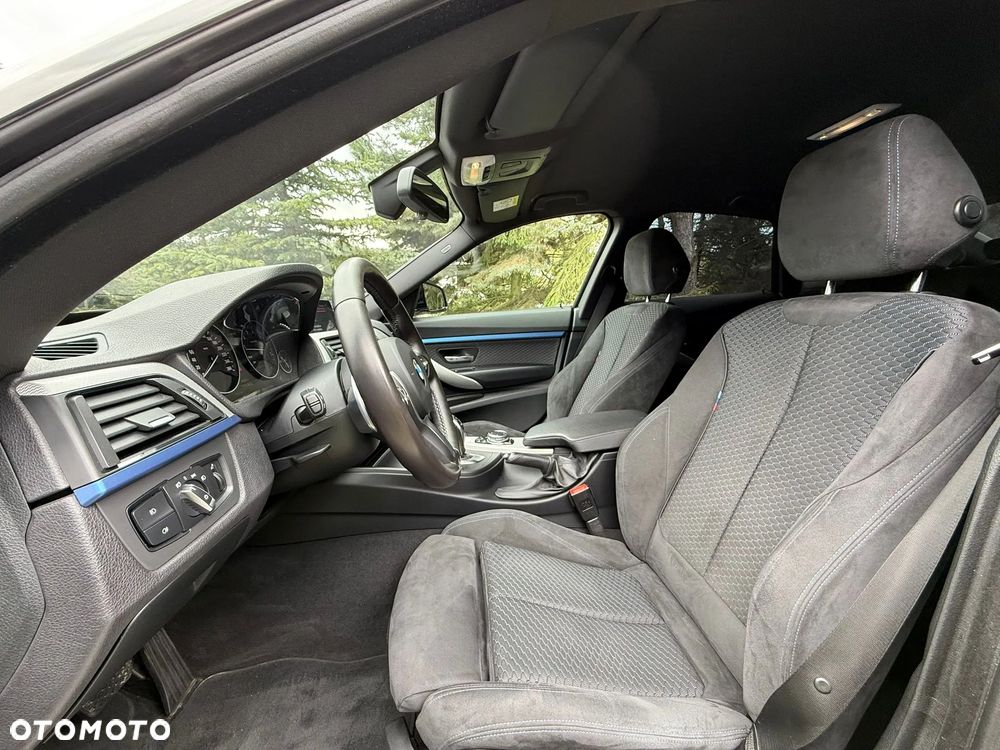 BMW Seria 3 335i xDrive M Sport - 16