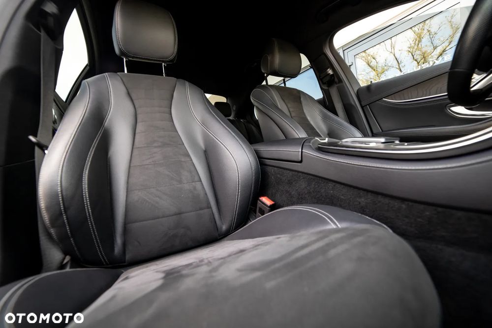Mercedes-Benz Klasa E 400 d 4-Matic AMG/Avantgarde - 40