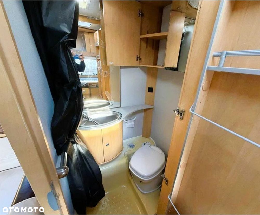 Dethleffs Camper 450 DB - 6