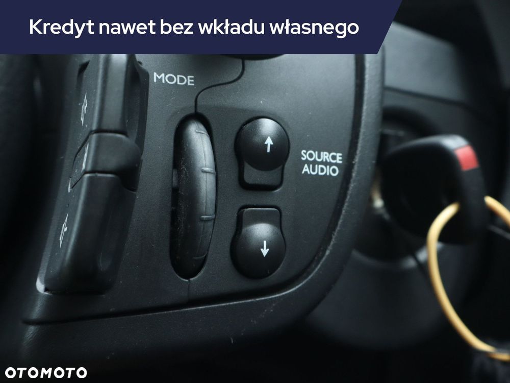 Renault Clio - 19
