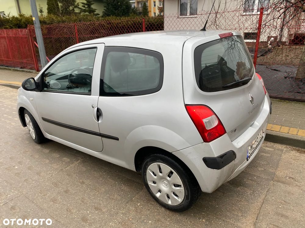 Renault Twingo 1.2 60 Authentique - 11