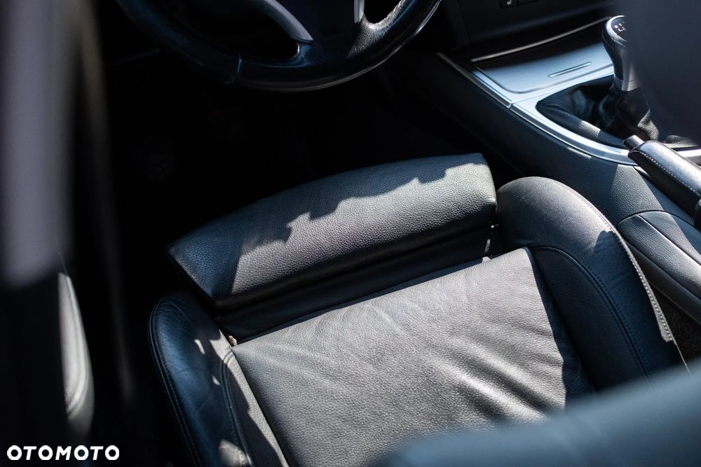 BMW Seria 1 120d DPF - 21