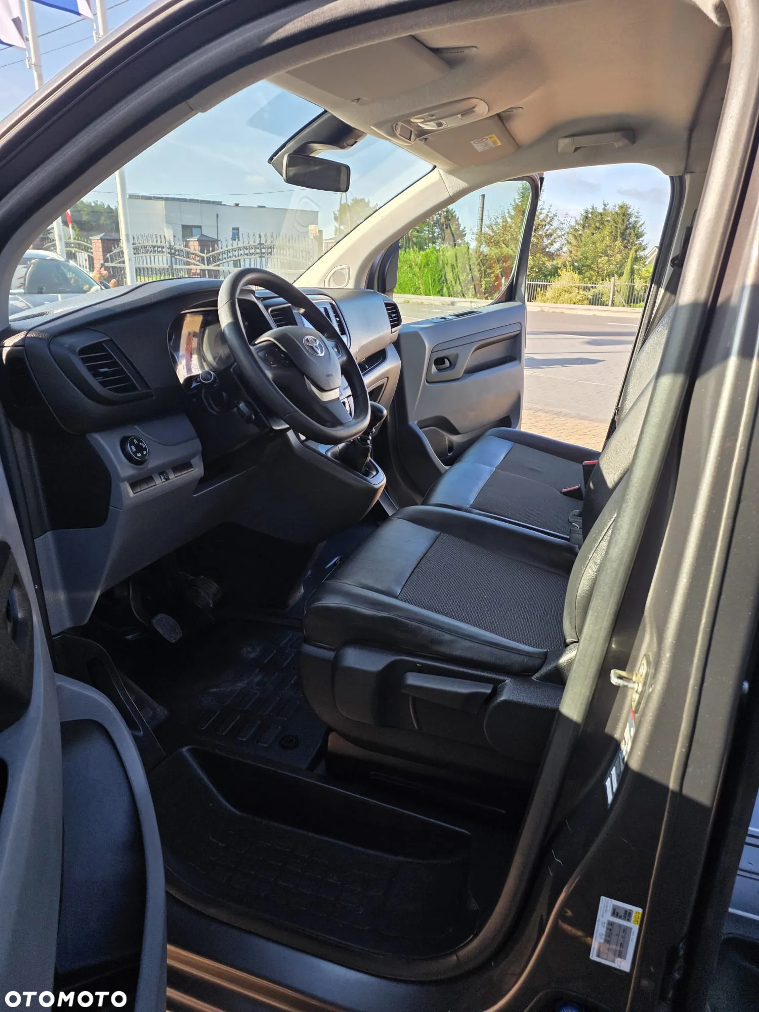 Toyota ProAce - 13