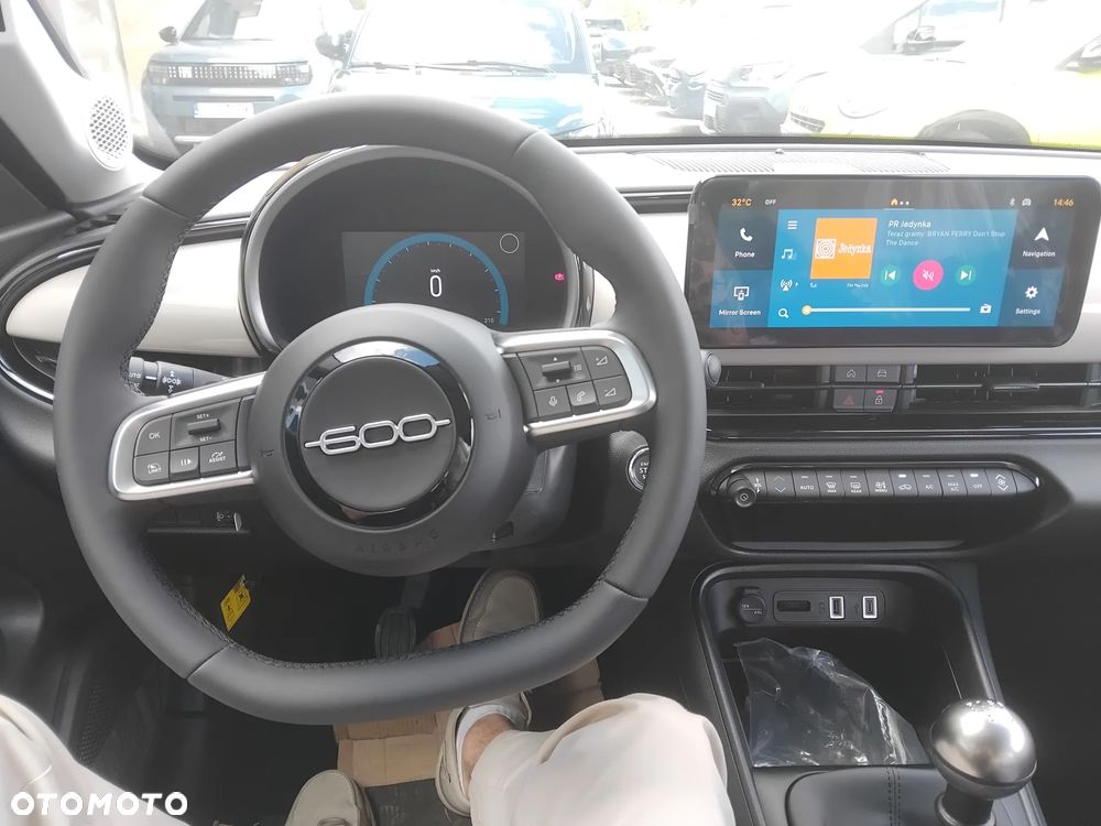 Fiat 600 1.2 Turbo Icon - 12