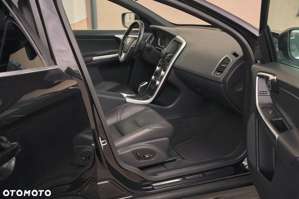 Volvo XC 60 D4 Geartronic Summum - 18