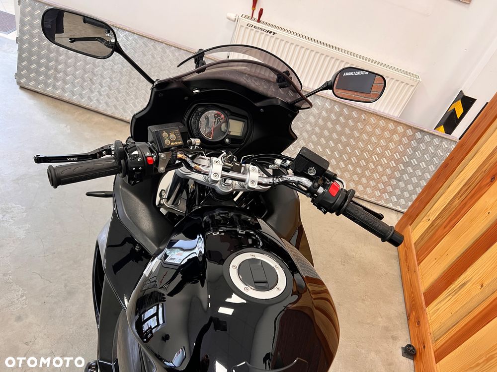 Suzuki GSX 1000 - 21