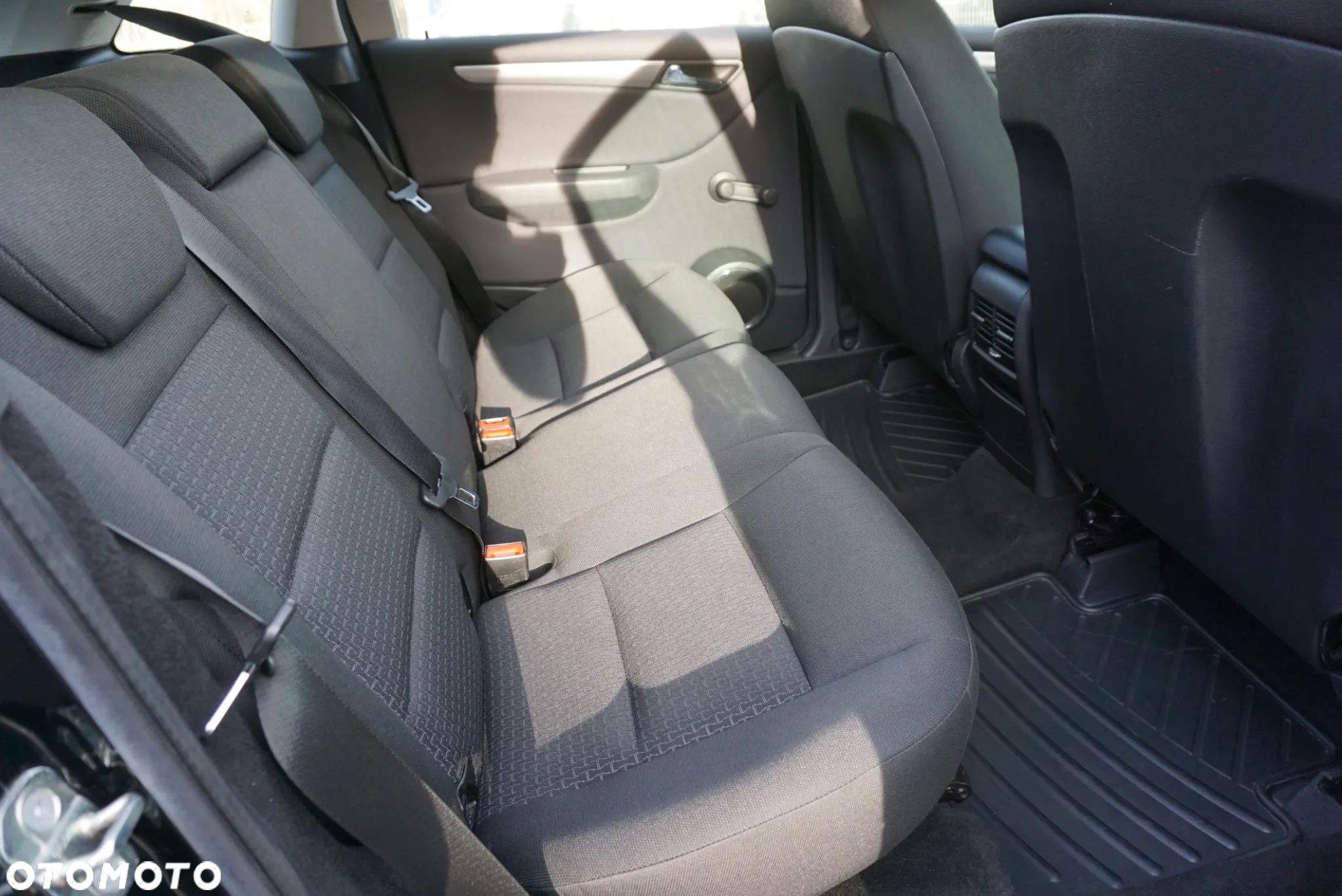 Mercedes-Benz Klasa B 200 CDI EU5 - 14