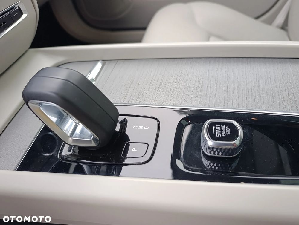 Volvo V60 Cross Country - 12