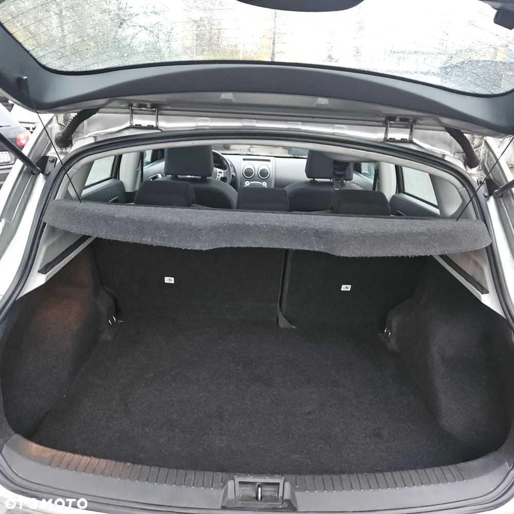 Nissan Qashqai 1.6 visia - 23