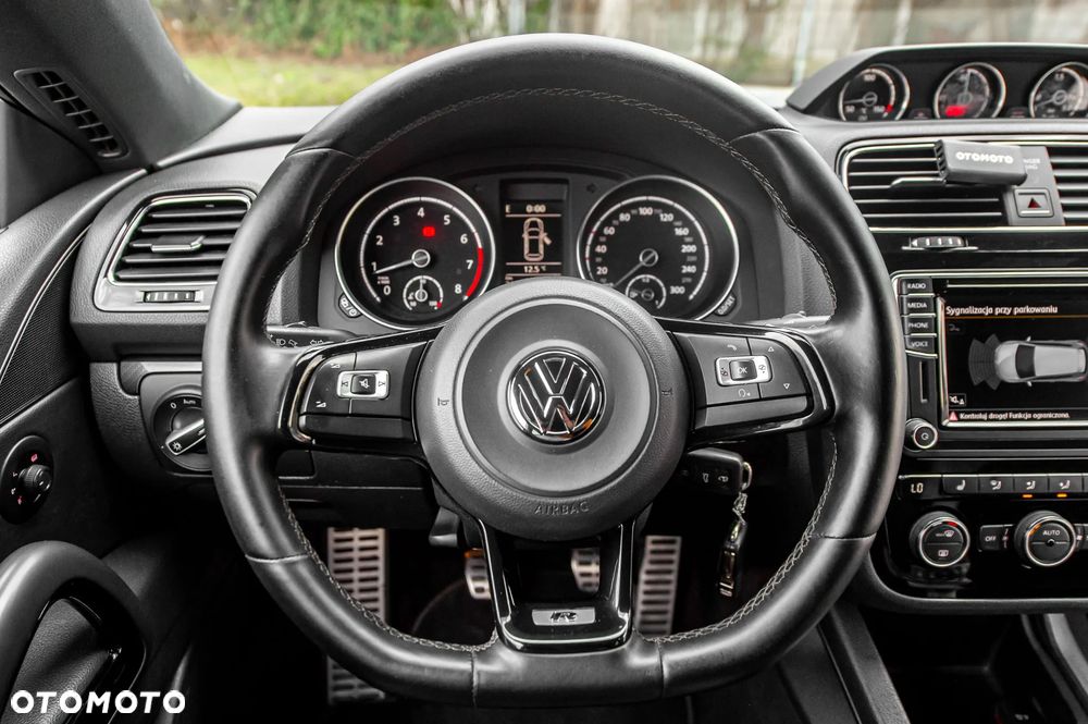 Volkswagen Scirocco R - 23