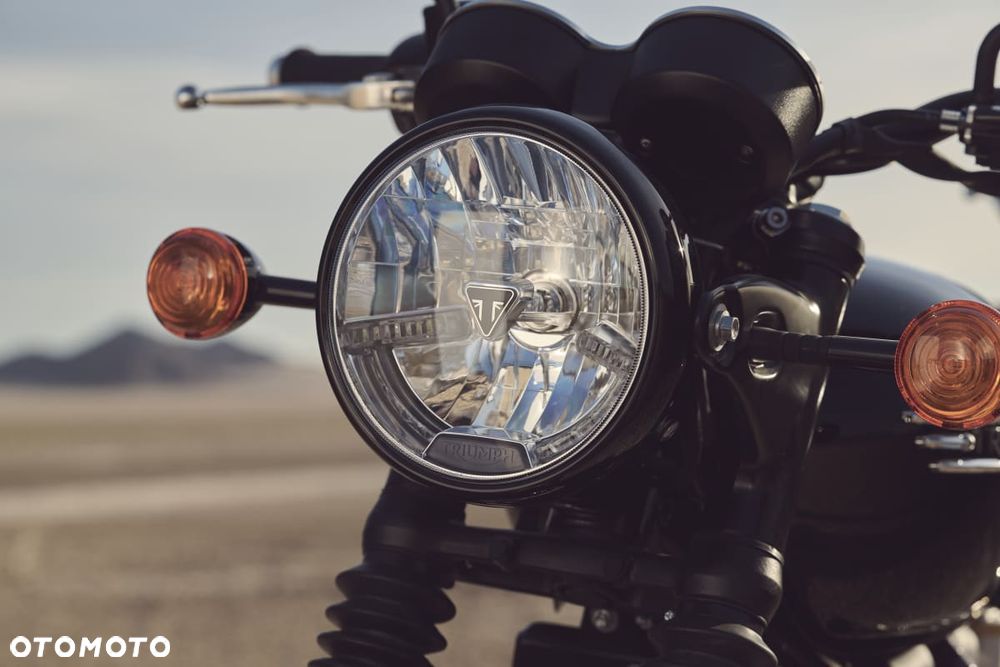 Triumph Bonneville - 5