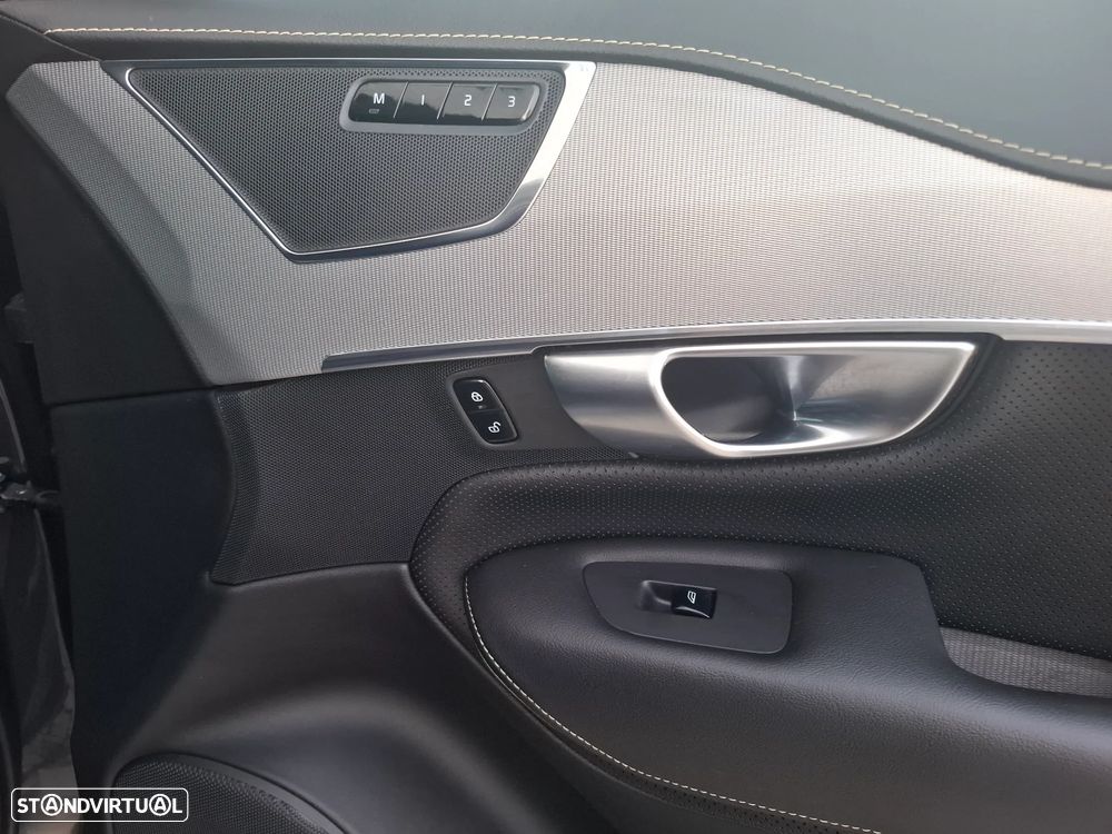 Volvo XC 90 2.0 T8 PHEV R-Design Expression AWD - 43