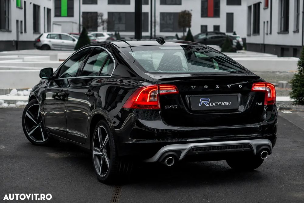 Volvo S60 D4 VEA Start-Stop R-Design - 3