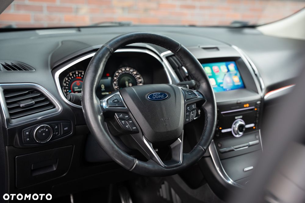 Ford Edge 2.0 TDCi 4x4 Titanium - 22