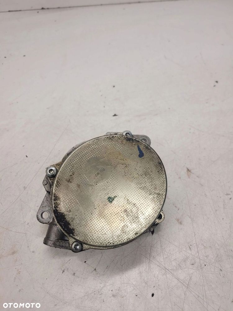 POMPA VACUM AUDI A6 C6 3.0 TDI BMK ASB 057145100AE - 2