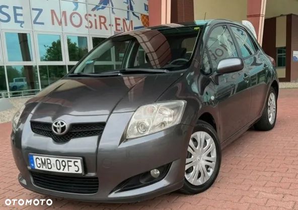 Toyota Auris 1.6 VVT-i Sol - 1