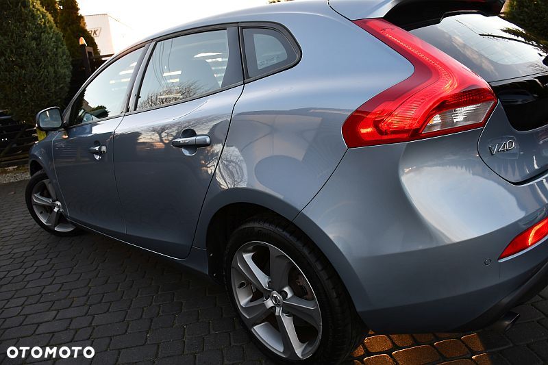Volvo V40 T3 Drive-E Momentum - 31