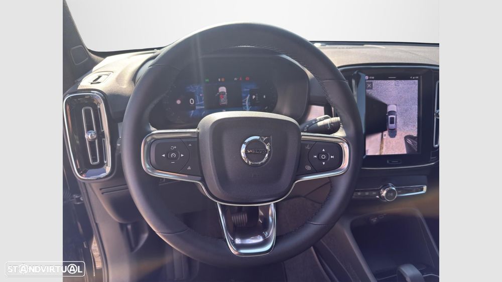 Volvo XC 40 2.0 B3 Black Edition - 13
