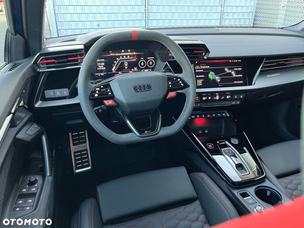 Audi RS3 Limousine - 17