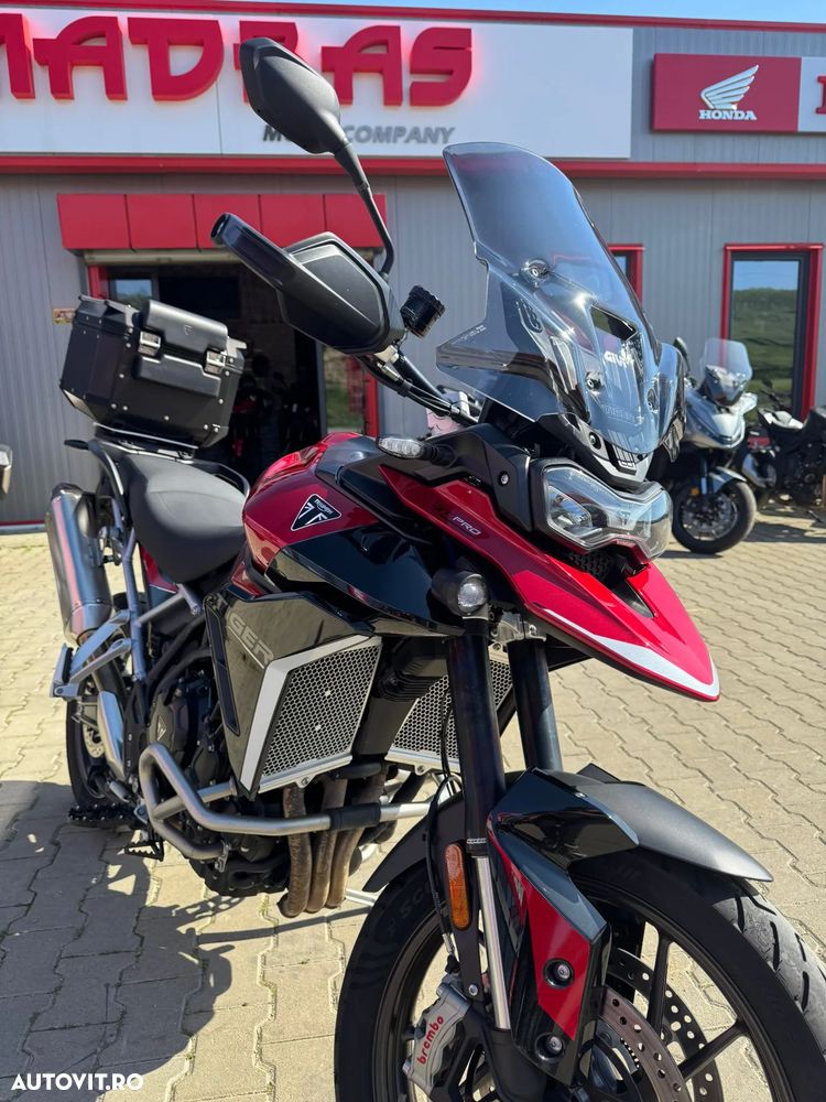 Triumph Tiger 900 - 3
