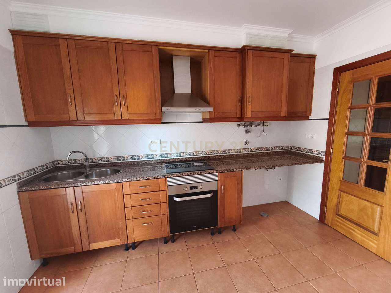 Apartamento T3 para arrendar com terraço de 200m² e garagem para dois - Grande imagem: 3/25