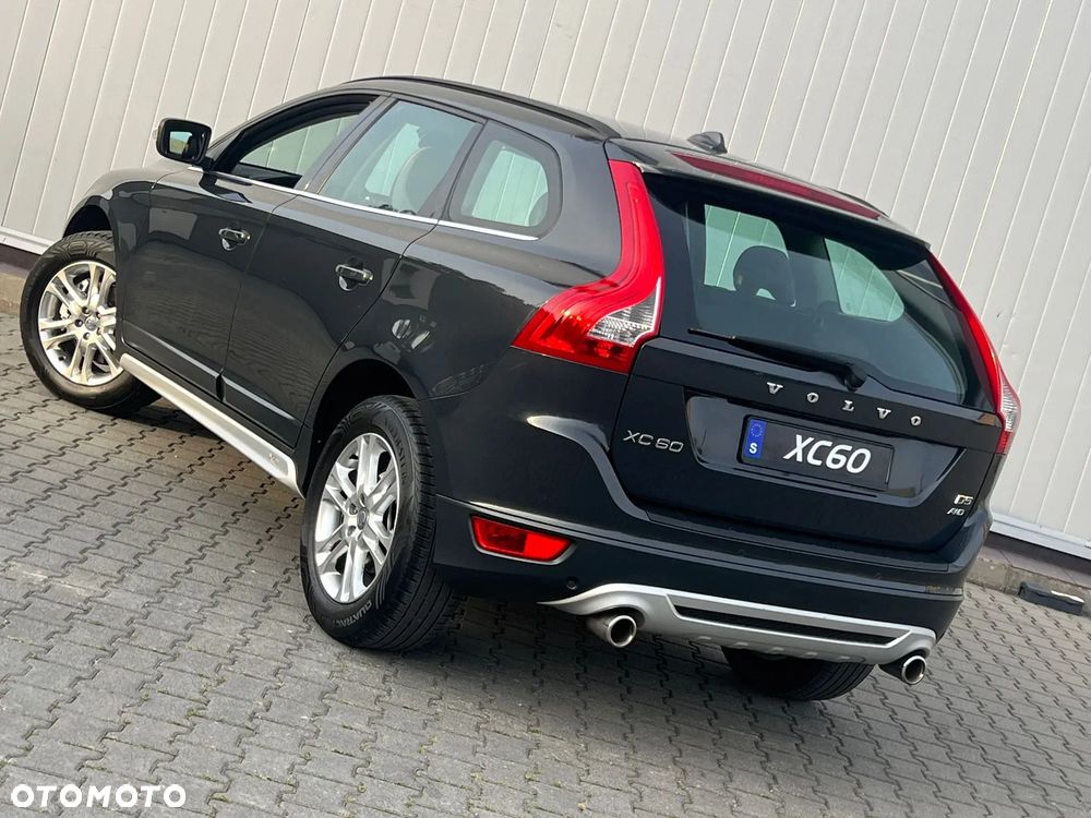 Volvo XC 60 D5 AWD RDesign - 25