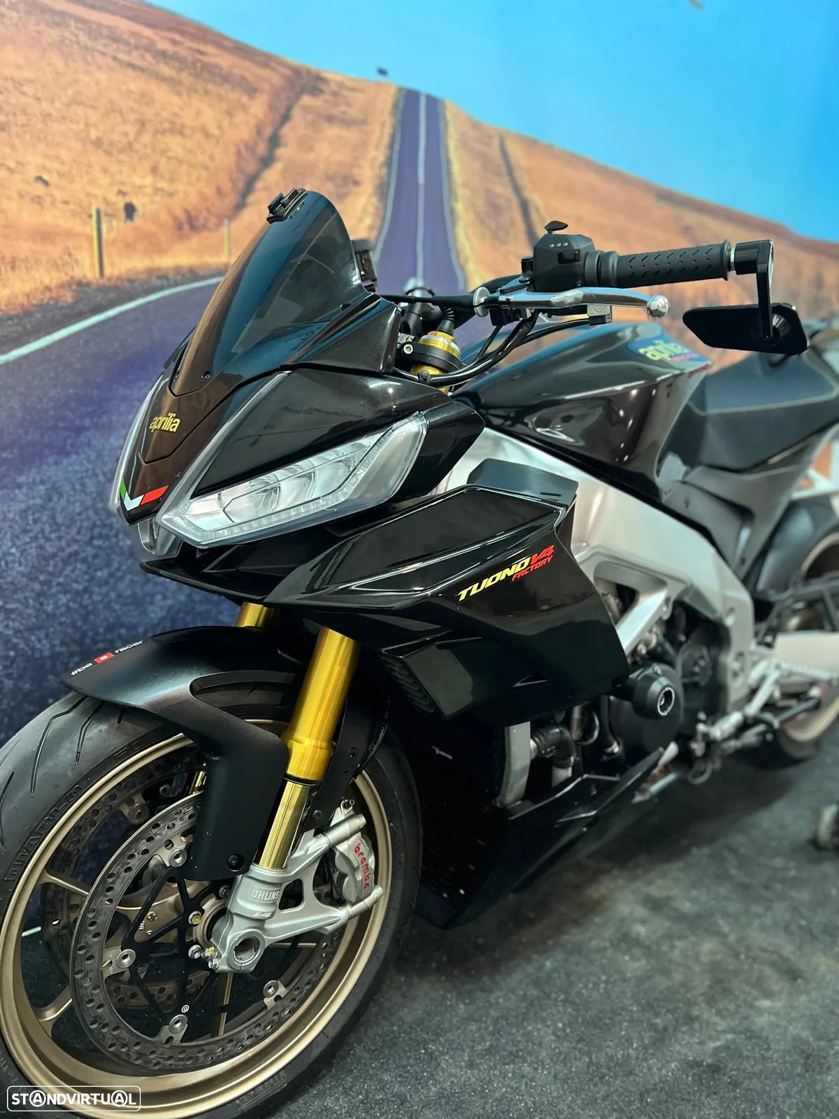 Aprilia Tuono V4 FACTORY - 4