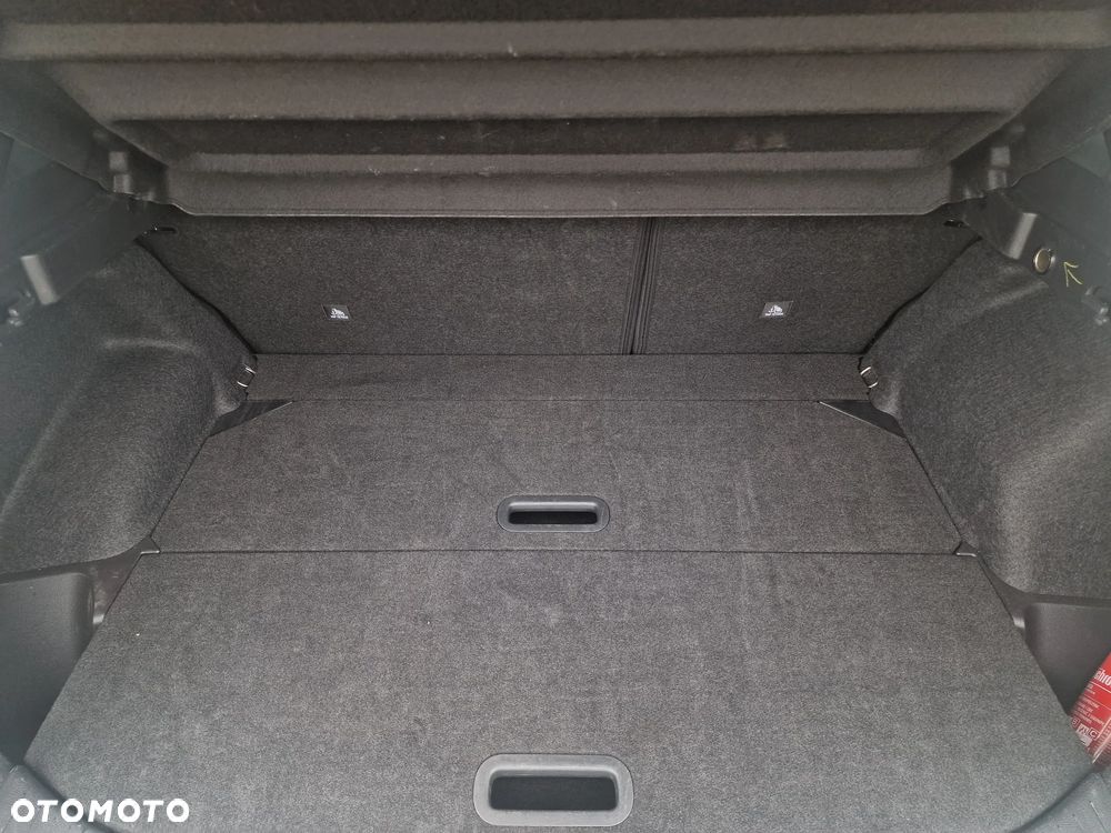 Nissan Qashqai 1.3 DIG-T mHEV N-Connecta Xtronic - 10