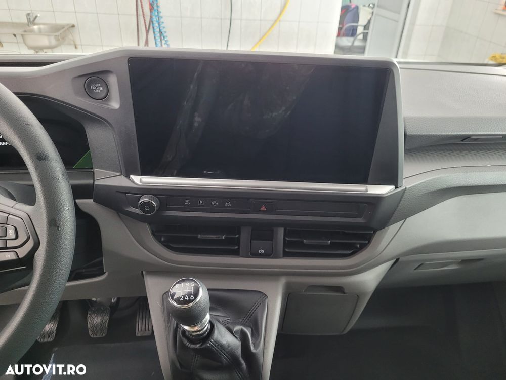 Volkswagen Volkswagen T7 Furgon Lung 110CP M6 - 9