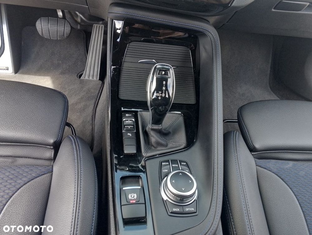 BMW X1 sDrive18i M Sport - 18