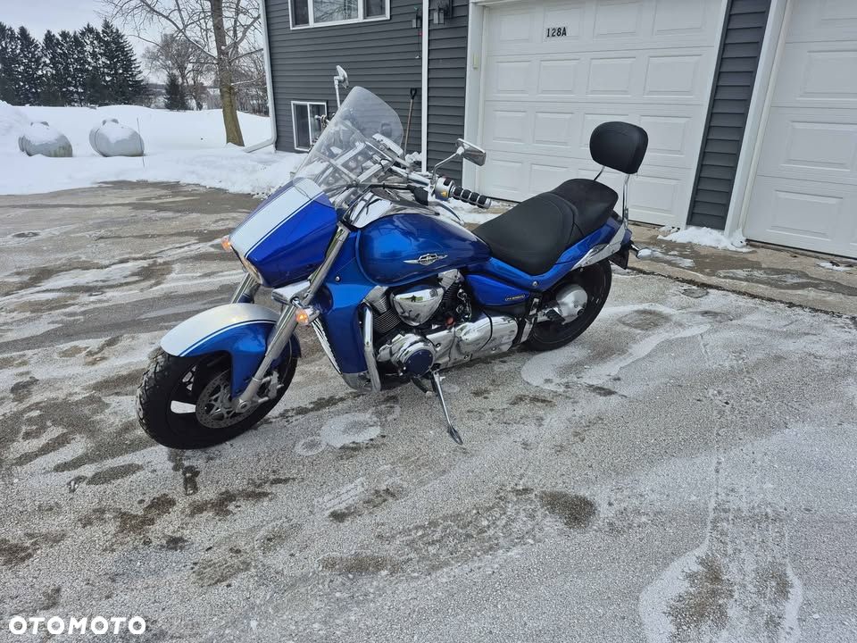 Suzuki Intruder - 38