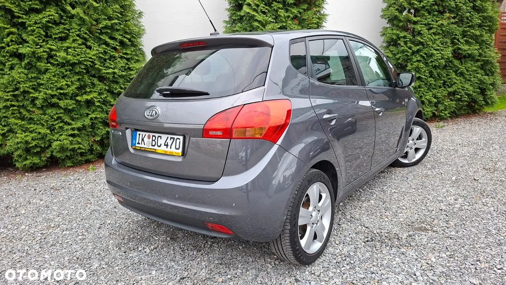 Kia Venga 1.6 CVVT Fifa World Cup Edition - 4