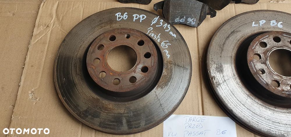 Tarcze hamulcowe klocki przód przednie VW Passat B6 - 2
