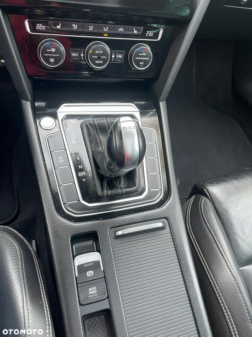 Volkswagen Passat - 14