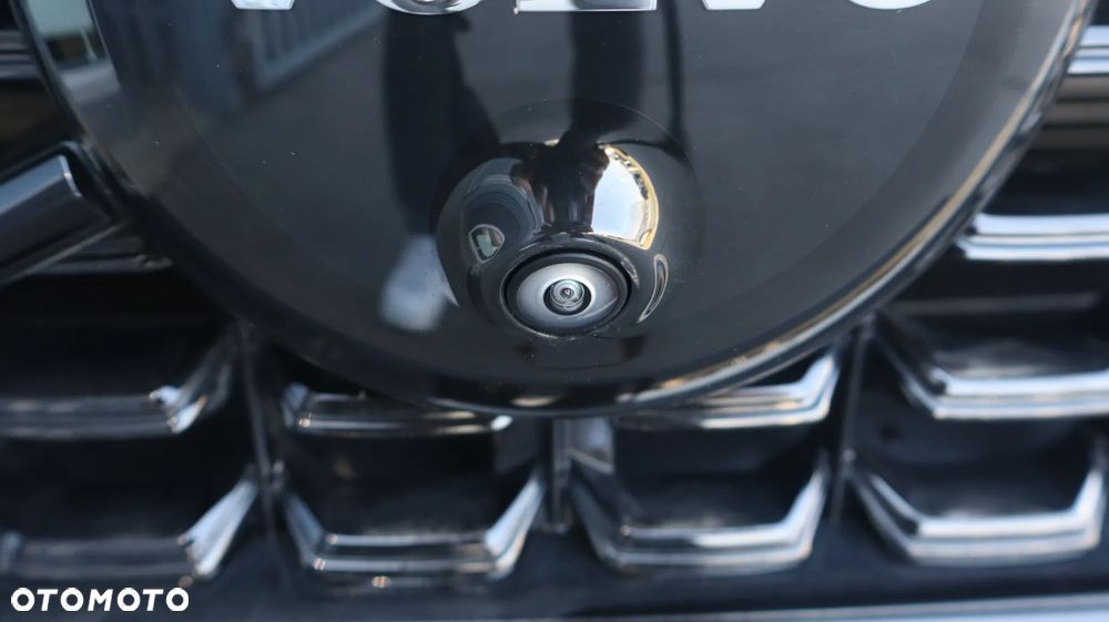 Volvo XC 60 B5 B AWD Ultimate Black Edition - 24