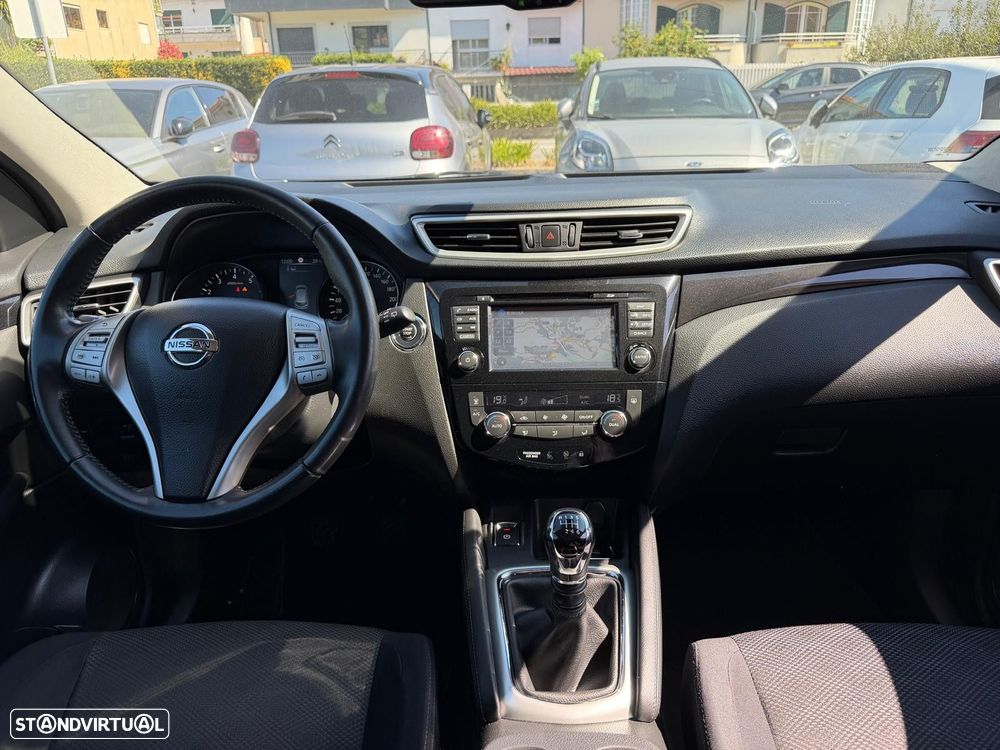 Nissan Qashqai 1.2 DIG-T N-Connecta 18 - 12